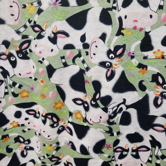 Tafford Floral Cows Scrub Top Women's Size L Nurse Medical Vet Childcare Fun - Picture 3 of 6